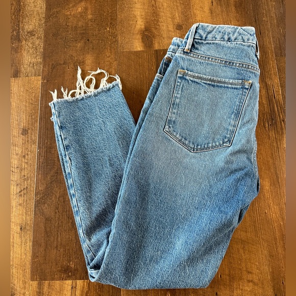 Good American Good Classic Jeans - Picture 3 of 4